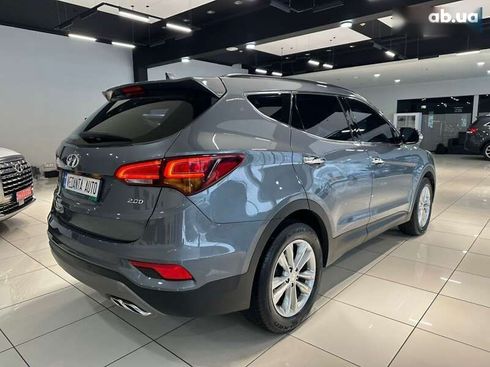 Hyundai Santa Fe 2017 - фото 6