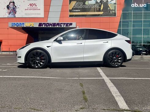 Tesla Model Y 2022 - фото 4