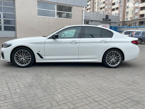 BMW 5 серия 2020 белый - фото 8