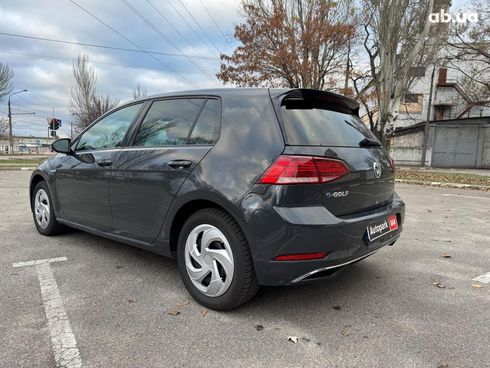 Volkswagen e-Golf 2020 серый - фото 8