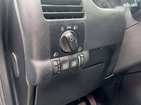 Opel Zafira 2005 - фото 17