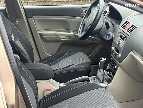 Geely Emgrand 7 2011 бежевый - фото 31
