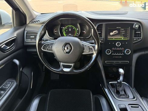 Renault Megane 2017 - фото 20