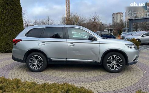 Mitsubishi Outlander 2018 - фото 8