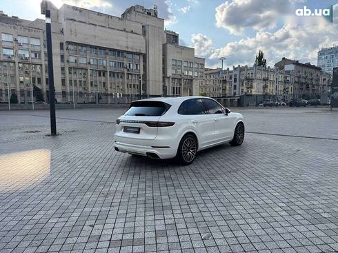Porsche Cayenne 2022 - фото 7