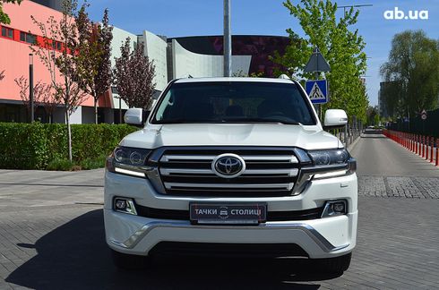Toyota Land Cruiser 2016 белый - фото 3