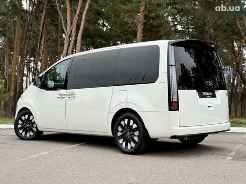 Hyundai Staria 2021 - фото 10