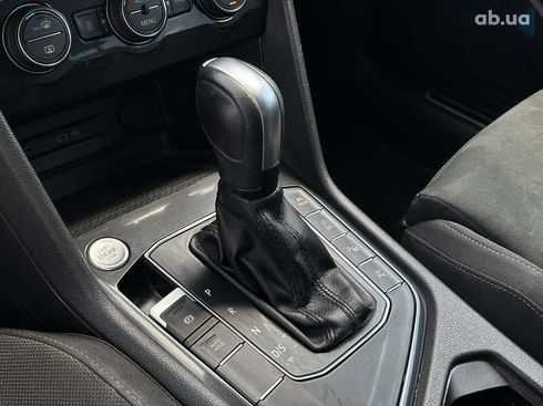 Volkswagen Tiguan Allspace 2021 - фото 28