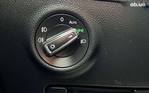 Skoda Superb 2017 - фото 19