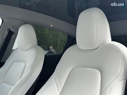 Tesla Model Y 2023 - фото 13