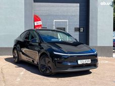 Продаж вживаних Tesla Model Y 2025 року в Києві - купити на Автобазарі