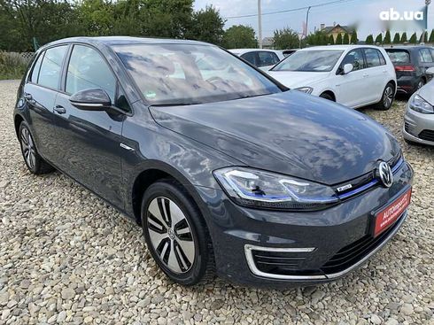 Volkswagen e-Golf 2020 - фото 12