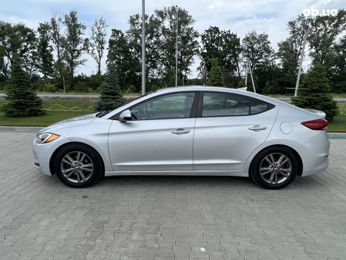 Hyundai Elantra 2017 серый - фото 4