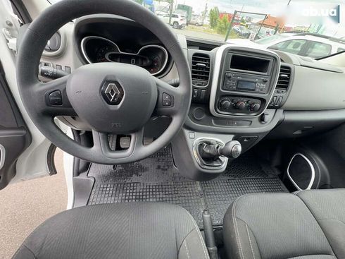 Renault Trafic 2018 - фото 19