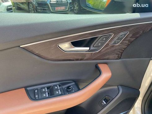 Audi Q8 2021 - фото 12