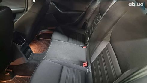 Skoda Octavia 2019 - фото 7