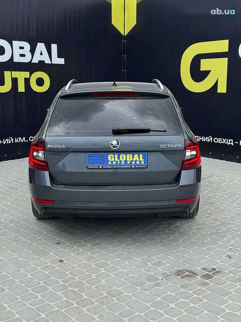 Skoda Octavia 2017 - фото 19