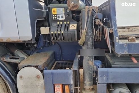 Volvo 320 2010 - фото 14