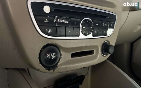 Renault Fluence 2010 - фото 18