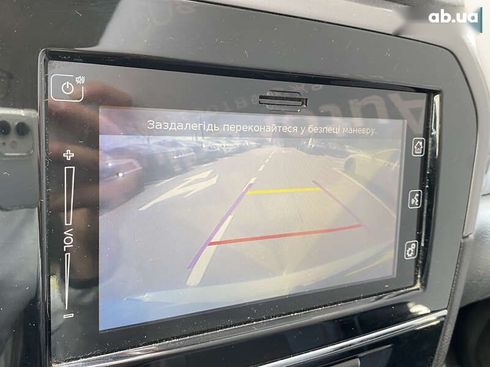 Suzuki Vitara 2020 - фото 17