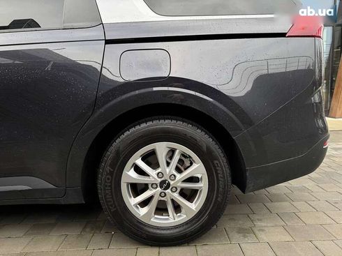 Kia Carnival 2023 - фото 11