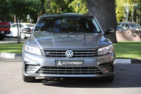 Volkswagen Passat 2017 - фото 2