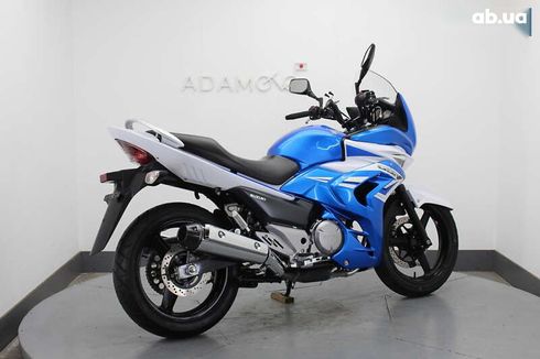 Suzuki GSR 2017 - фото 5