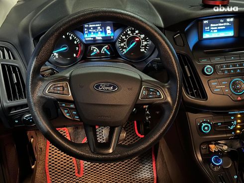 Ford Focus 2015 красный - фото 15