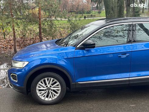 Volkswagen T-Roc 2021 синий - фото 6