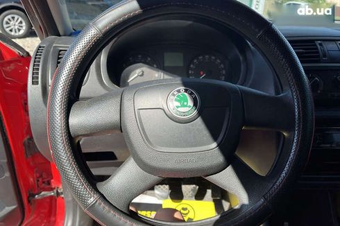 Skoda Fabia 2012 - фото 14