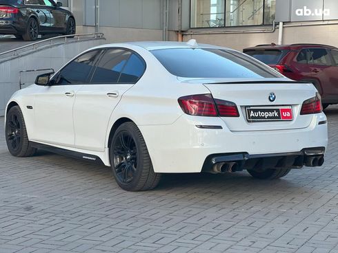 BMW 5 серия 2012 белый - фото 5