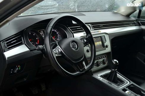 Volkswagen Passat 2015 - фото 25