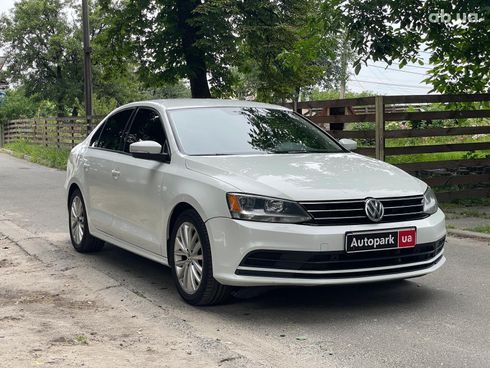 Volkswagen Jetta 2016 белый - фото 3