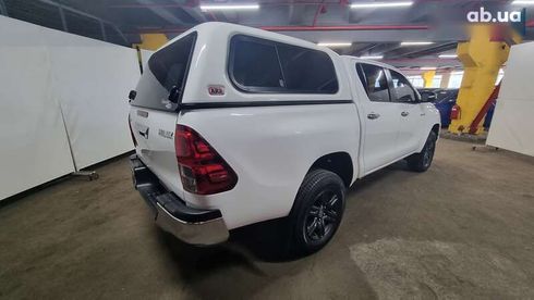 Toyota Hilux 2022 - фото 5