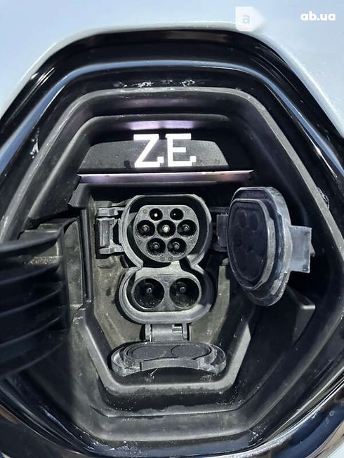 Renault Zoe 2020 - фото 26