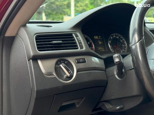 Volkswagen passat b7 2014 красный - фото 28