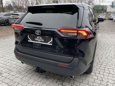 Toyota RAV4 2020 - фото 17