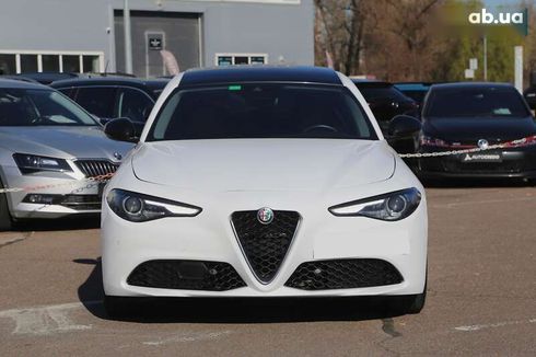 Alfa Romeo Giulia 2020 - фото 2