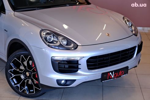 Porsche Cayenne 2015 серый - фото 3