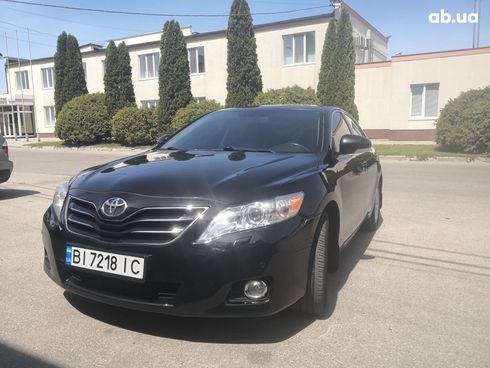 Toyota Camry 2010 черный - фото 18