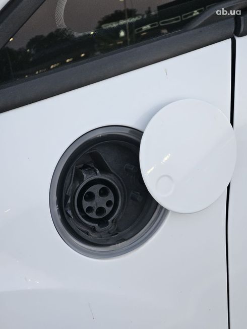 Ford C-Max 2017 белый - фото 16