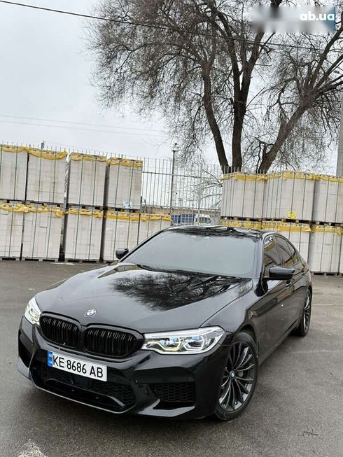 BMW 5 серия 2017 - фото 12