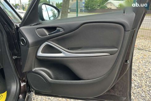 Opel Zafira 2012 - фото 23