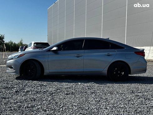 Hyundai Sonata 2015 серый - фото 4