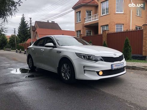 Kia K5 2017 - фото 3