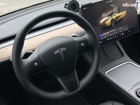 Tesla Model Y 2024 - фото 25