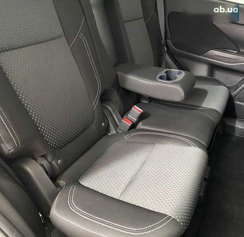Mitsubishi Outlander 2020 - фото 21
