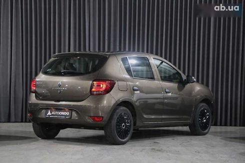 Renault Sandero 2019 - фото 7