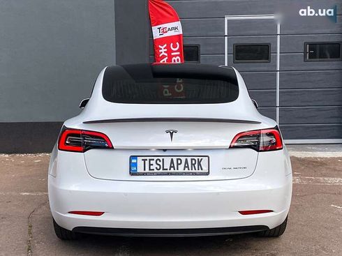 Tesla Model 3 2019 - фото 9