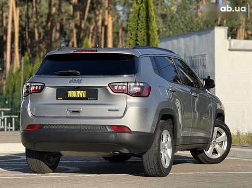 Jeep Compass 2021 - фото 19